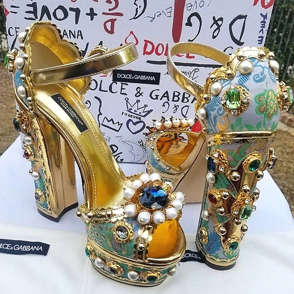 Extra Pictures for Dolce and Gabbana Runway Bejewelled heels